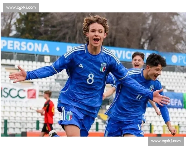 米兰青训新星科莫托租借斯佩齐亚 附加奖金条款曝光 米兰青训新星科莫托租借斯佩齐亚 附加奖金条款曝光