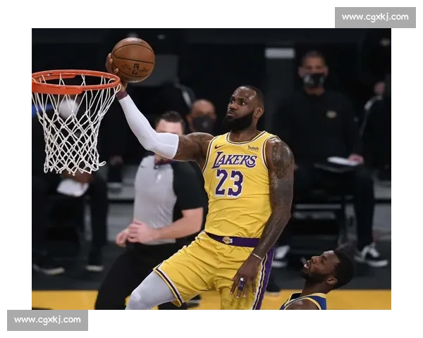 湖人 2 年 1660 万锁定艾顿!火箭截胡三目标,紫金军中锋赌局暗藏生死局 湖人 2 年 1660 万锁定艾顿!火箭截胡三目标,紫金军中锋赌局暗藏生死局